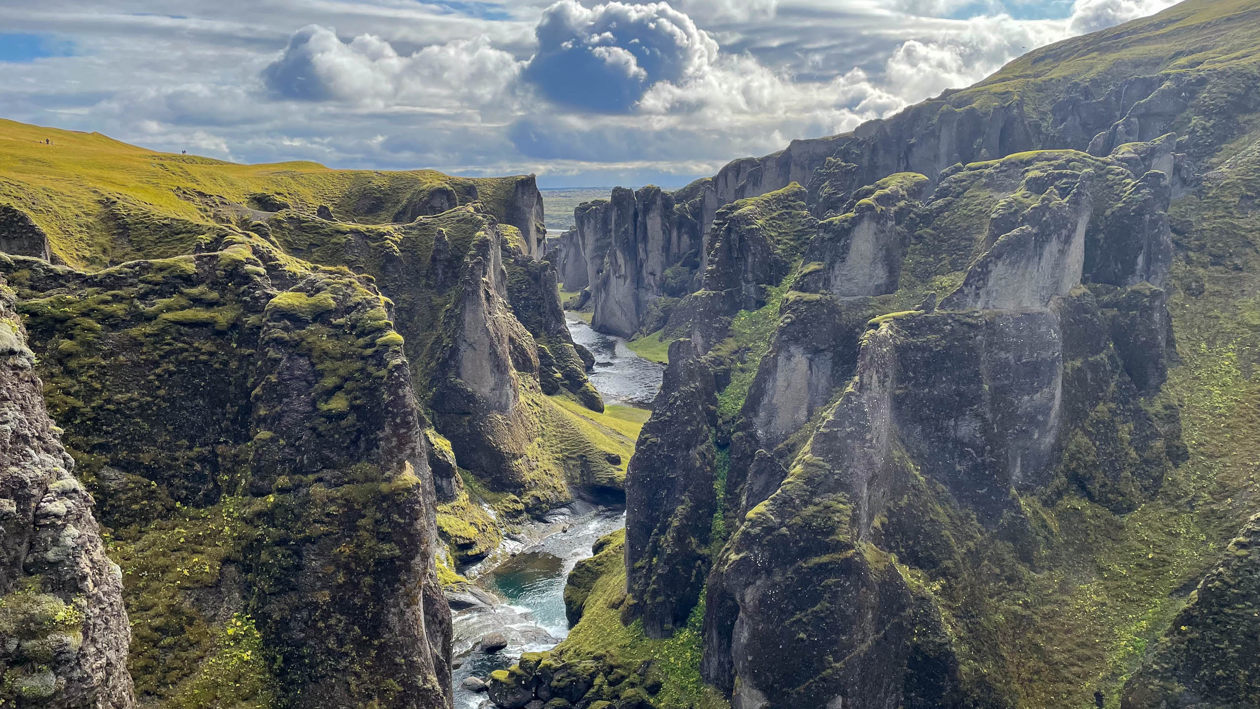 Fjaðrárgljúfur Island