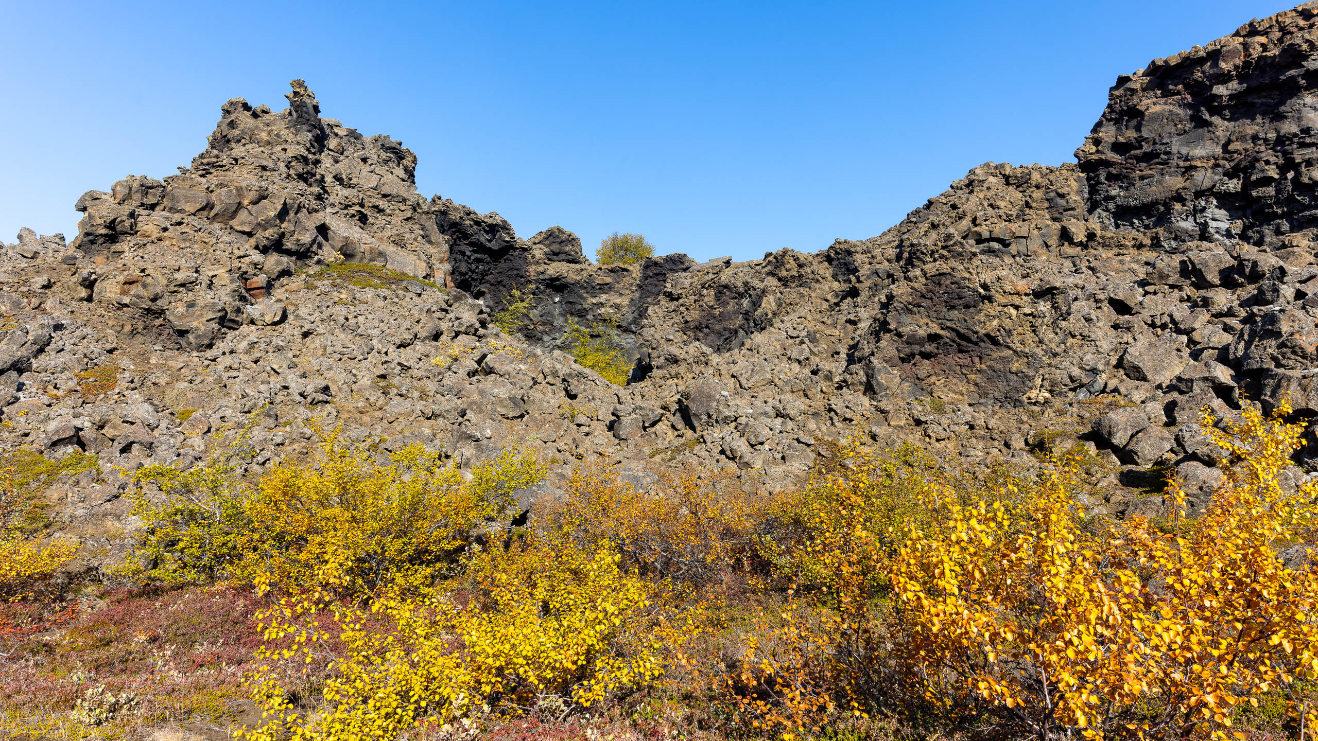 Dimmuborgir Island