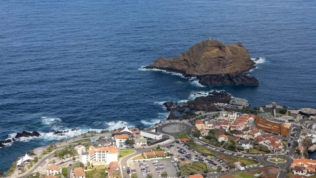 Freibäder in den Lava Pools bei Porto Moniz