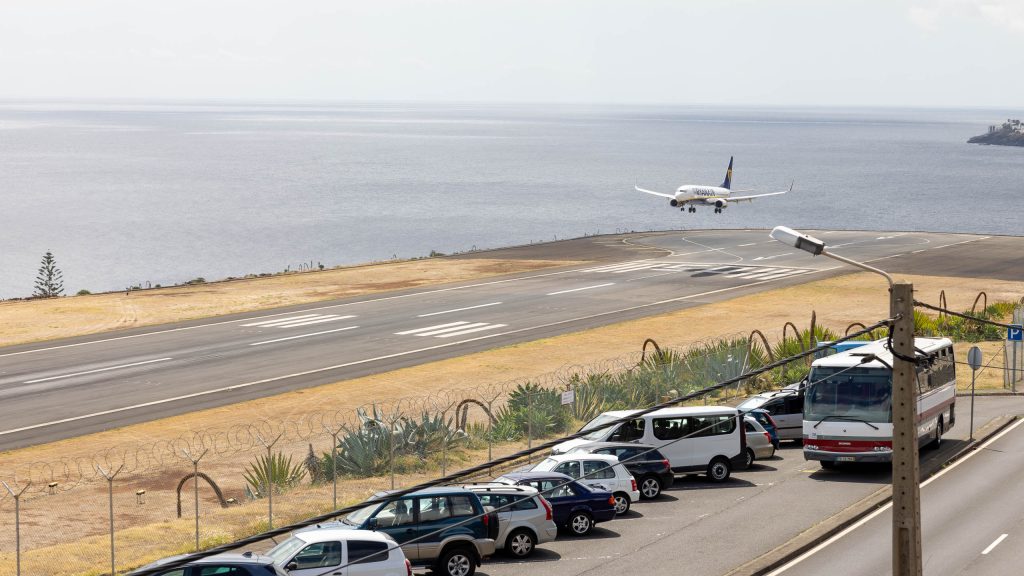 Anflug auf Cristiano Ronaldo LPMA Funchal Madeira